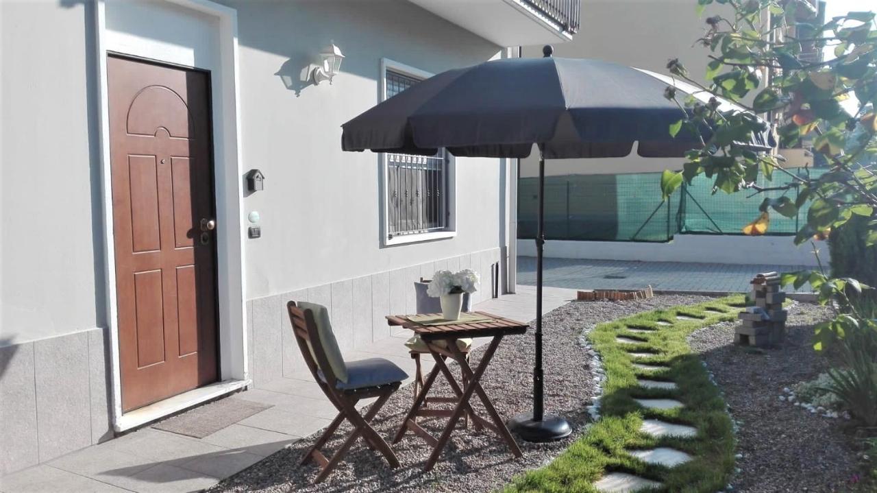 Jolie Maison Cassano Magnago Buitenkant foto
