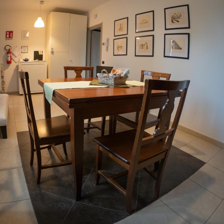 Jolie Maison Cassano Magnago Buitenkant foto
